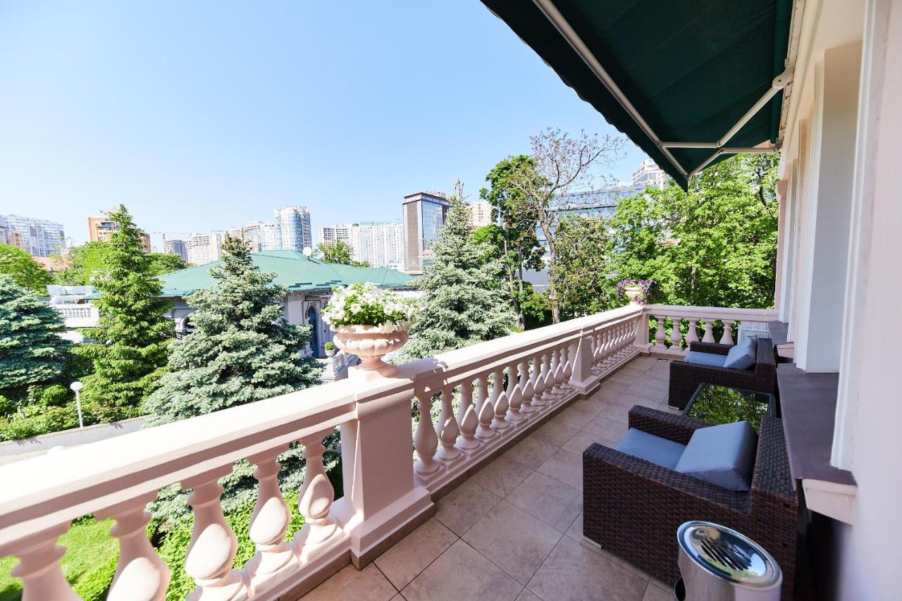 Arcadia Plaza Hotel Одеса Екстериор снимка