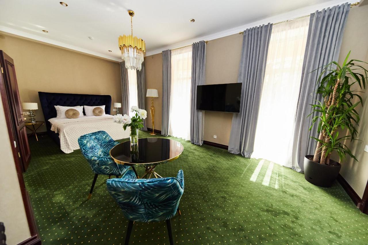 Arcadia Plaza Hotel Одеса Екстериор снимка