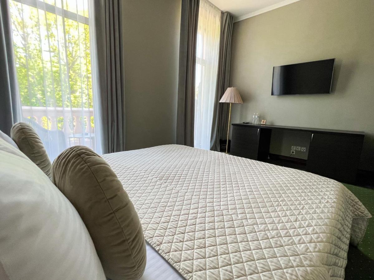 Arcadia Plaza Hotel Одеса Екстериор снимка