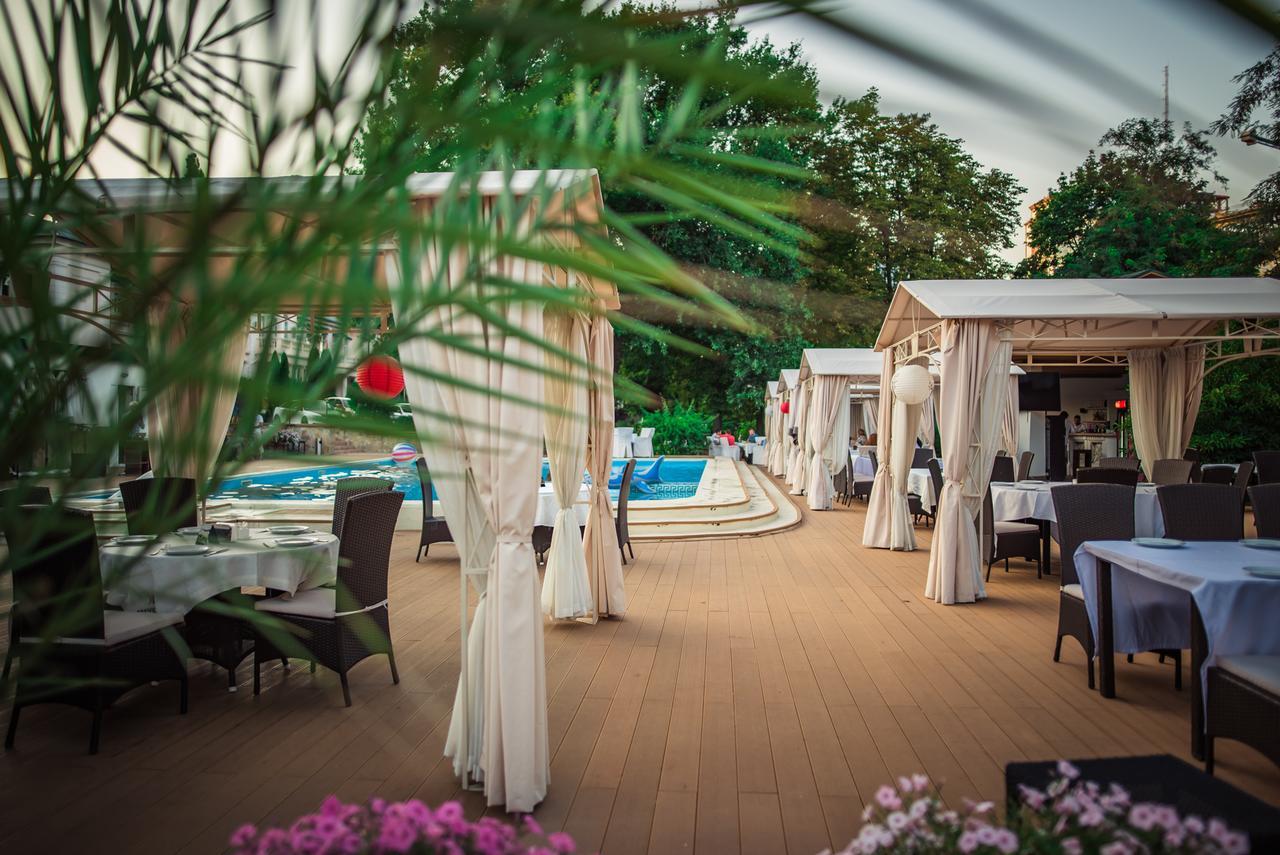 Arcadia Plaza Hotel Одеса Екстериор снимка