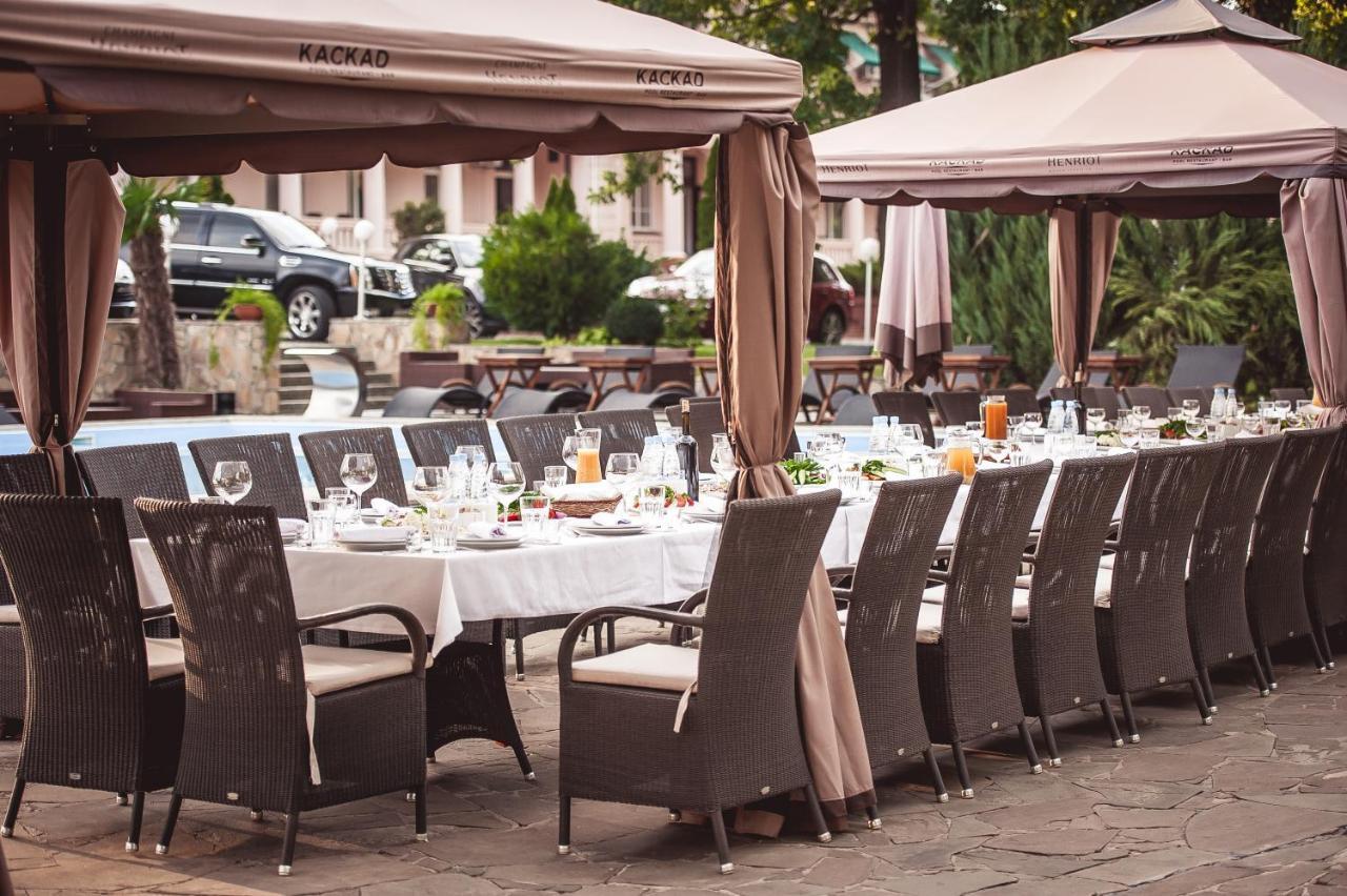 Arcadia Plaza Hotel Одеса Екстериор снимка